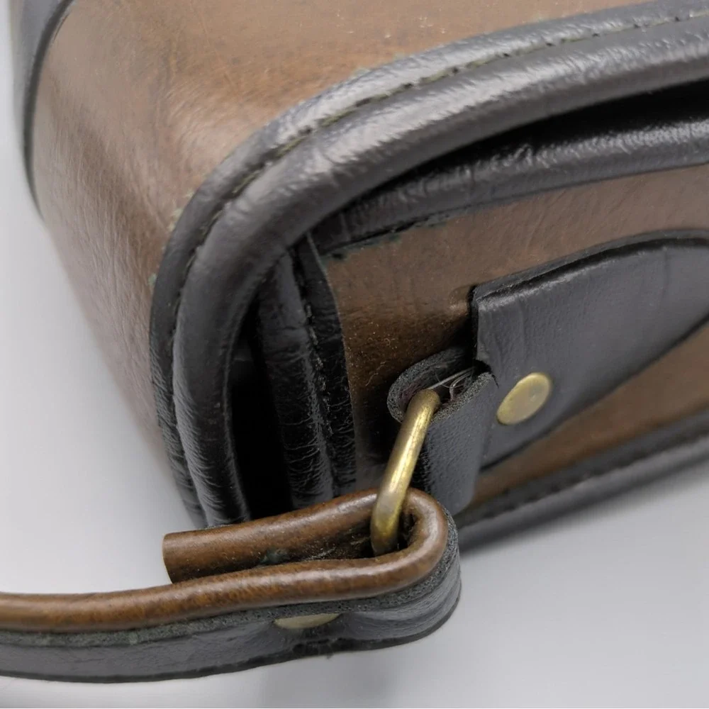 Vtg Brown & Black Embossed Vinyl Binoculars Case Shoulder Strap Brass Hrdwr 70s‎